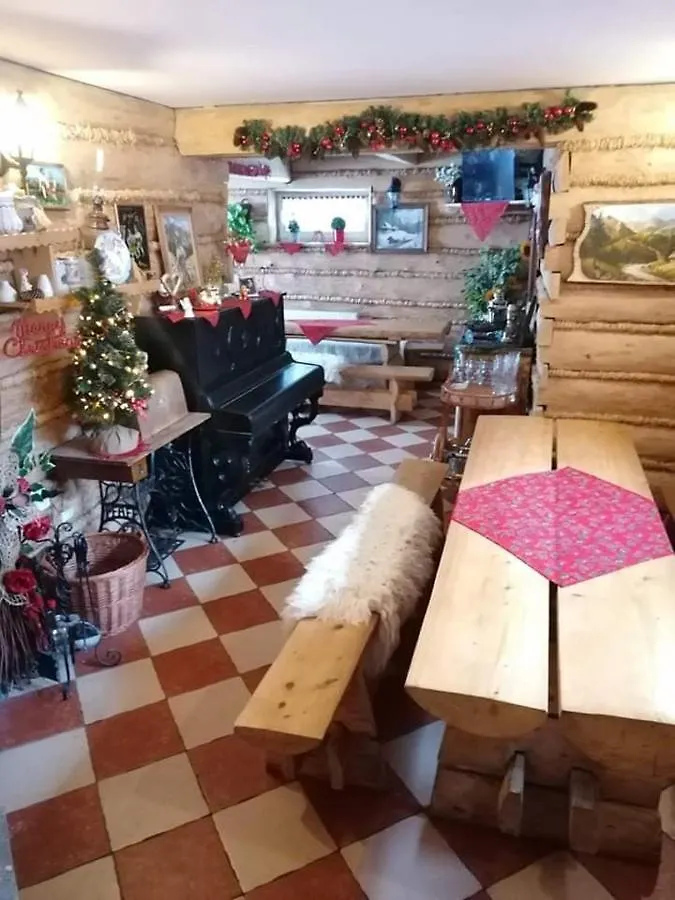 Dom Goscinny U Hanki Zakopane Pansiyon